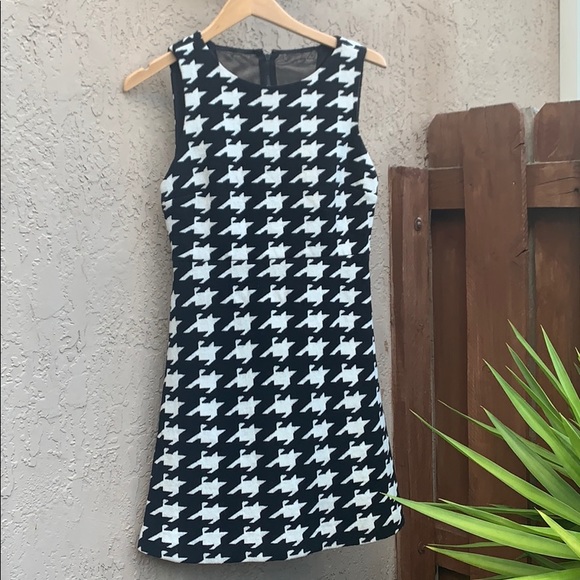 Alice + Olivia Everleigh Houndstooth Dress Sz 0 - Picture 3 of 7